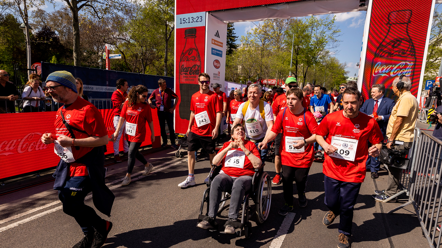 Teilnehmer:innen des Coca-Cola Inclusion Runs