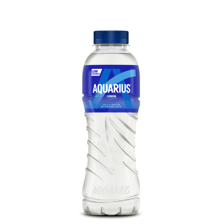 Een fles Aquarius Lemon sportdrank