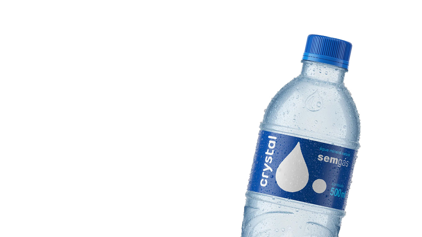 Uma garrafa da nova Sprite Lemon Fresh à esquerda em um fundo verde com círculos brancos e limões fatiados. Com o texto 'Cara Nova. Leveza Refrescante'. No lado direito, o texto 'Deixa tudo beeem mais level'.