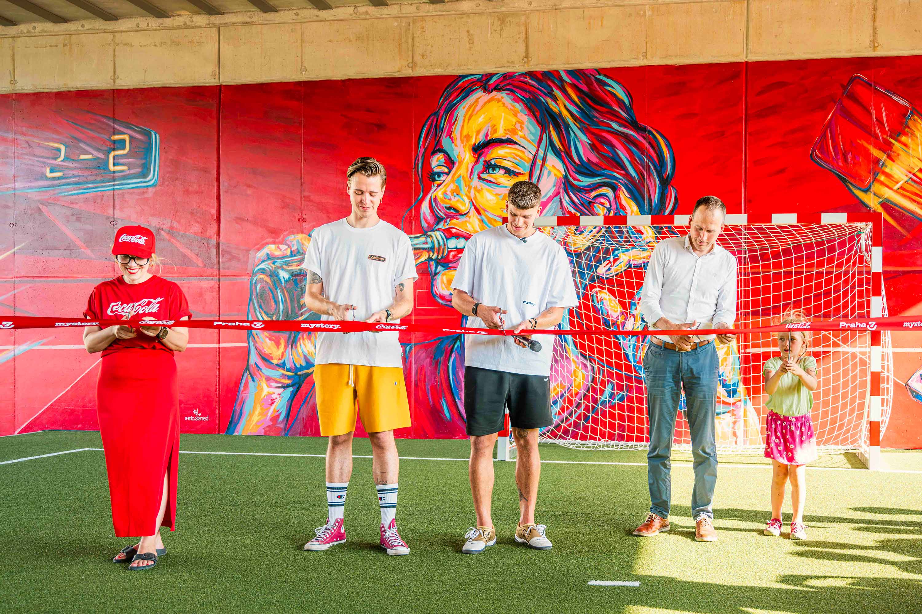 Coca-Cola podpořila vznik nového fotbalového hřiště