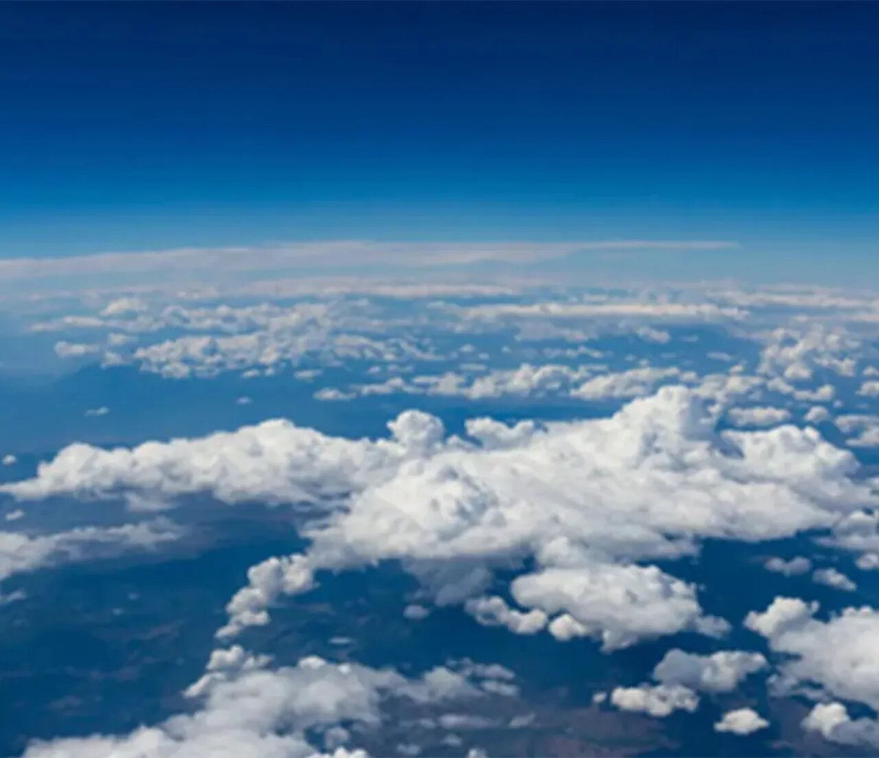 Vue du ciel depuis l'avion