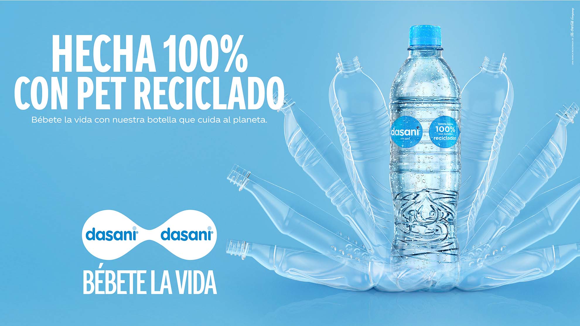 Banner Dasani, hecha de 100% con PET reciclado