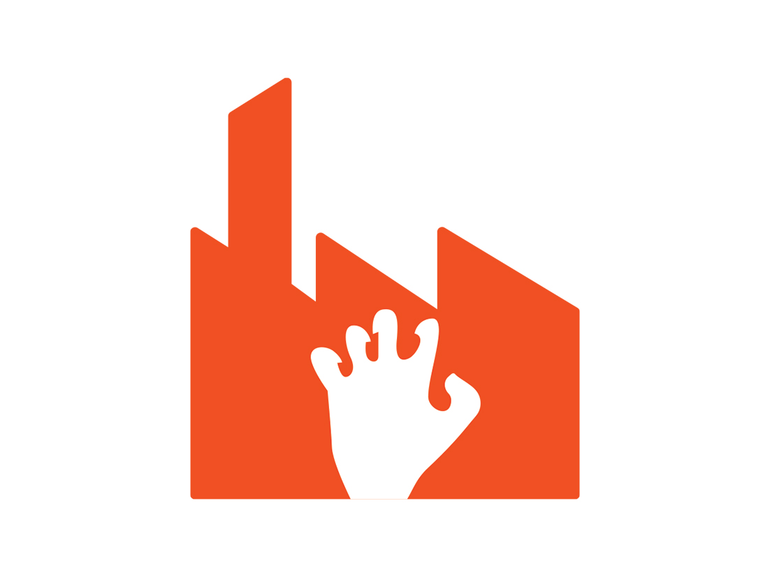 Një djalë kartonash në fabrikën me fantazma të Fanta