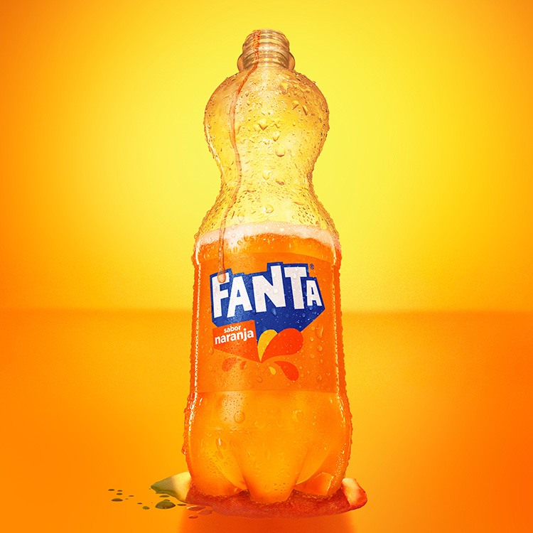 Botella de Fanta sabor Naranja