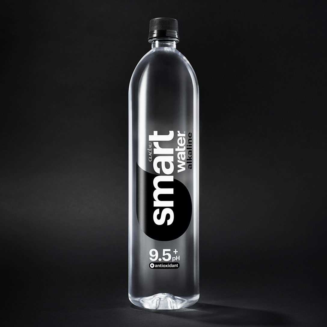 Glaceau Smartwater Alkaline with Antioxidant bottle